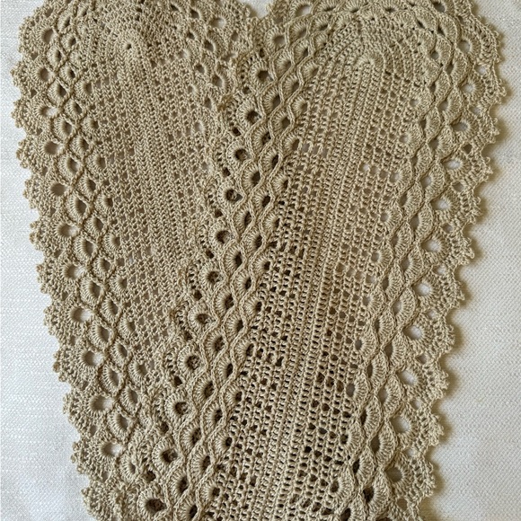 Table Runner Handmade Crochet New 100 % Cotton 43 in x 9 in